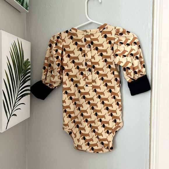 Kate Quinn 70s Puppies long sleeve onesie - Picture 5 of 6